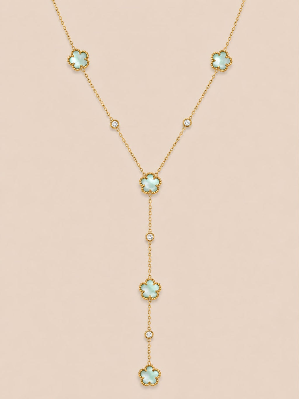 Collier V Petalia